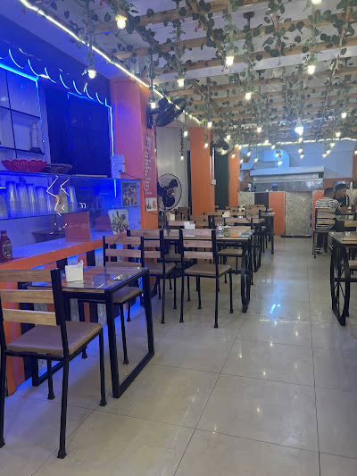 Dharahara tapari MOMO image 3