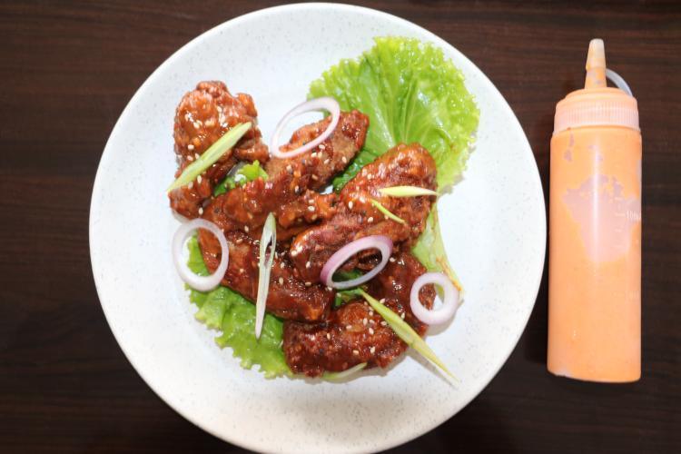 MUNCHIES EATERY AND LOUNGE image 3