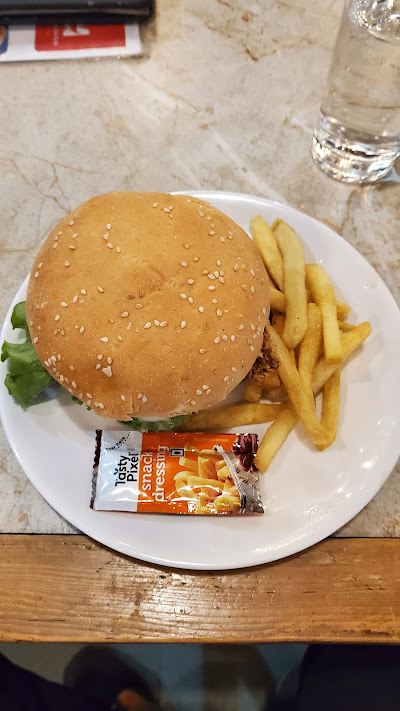 The Burger House & Crunchy Fried Chicken Airport Gate image 2