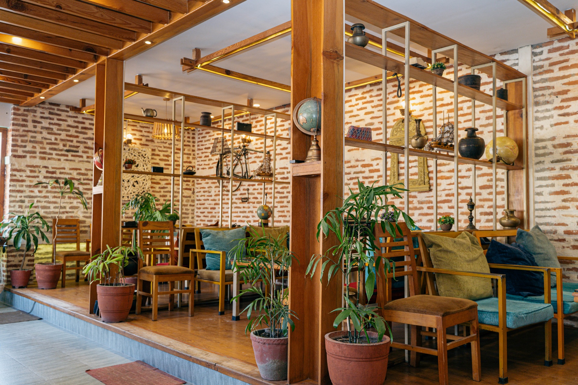 Bardali Restro & Meetings image 1