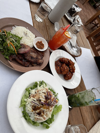 Salon de Kathmandu Cafe & Bistro image 2