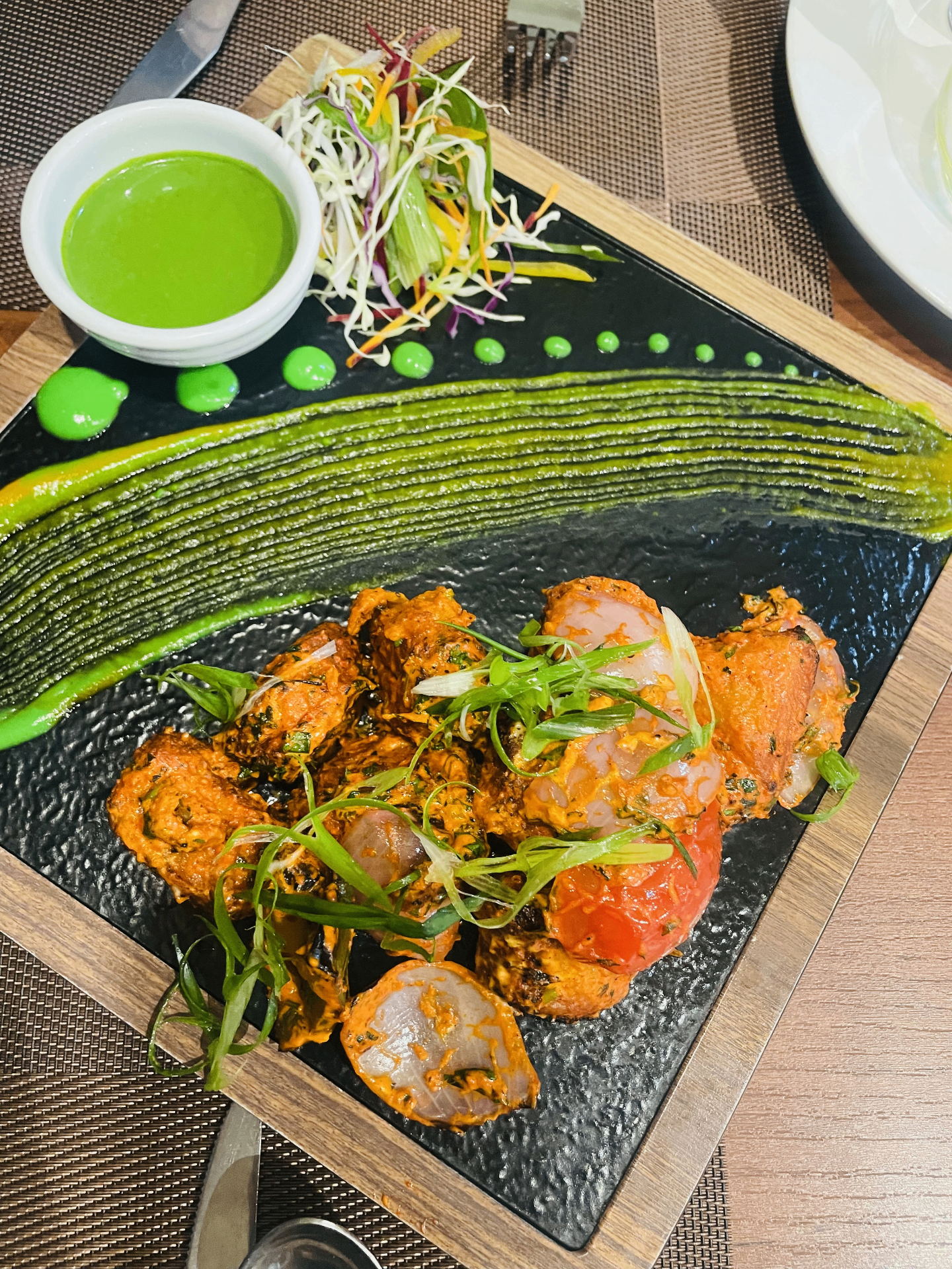 OMKARA VEG RESTAURANT & BAR image 3