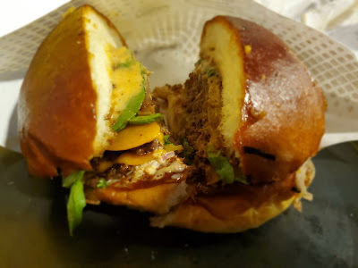 Smashing Burger image 5