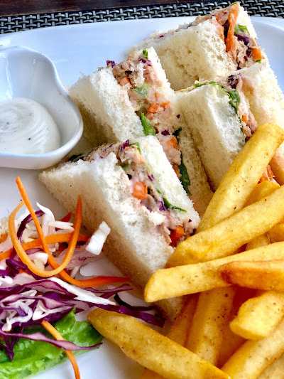 Ocean cafe image 3