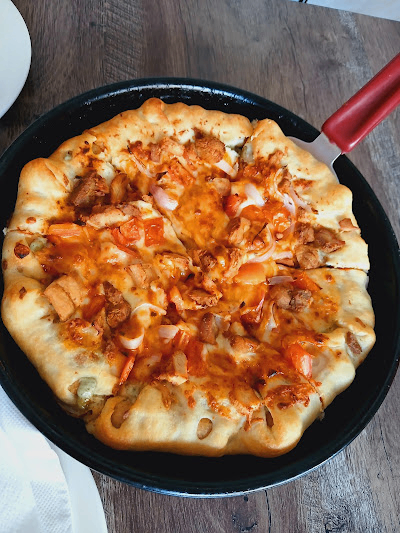 Pizza Hut Thimi image 5