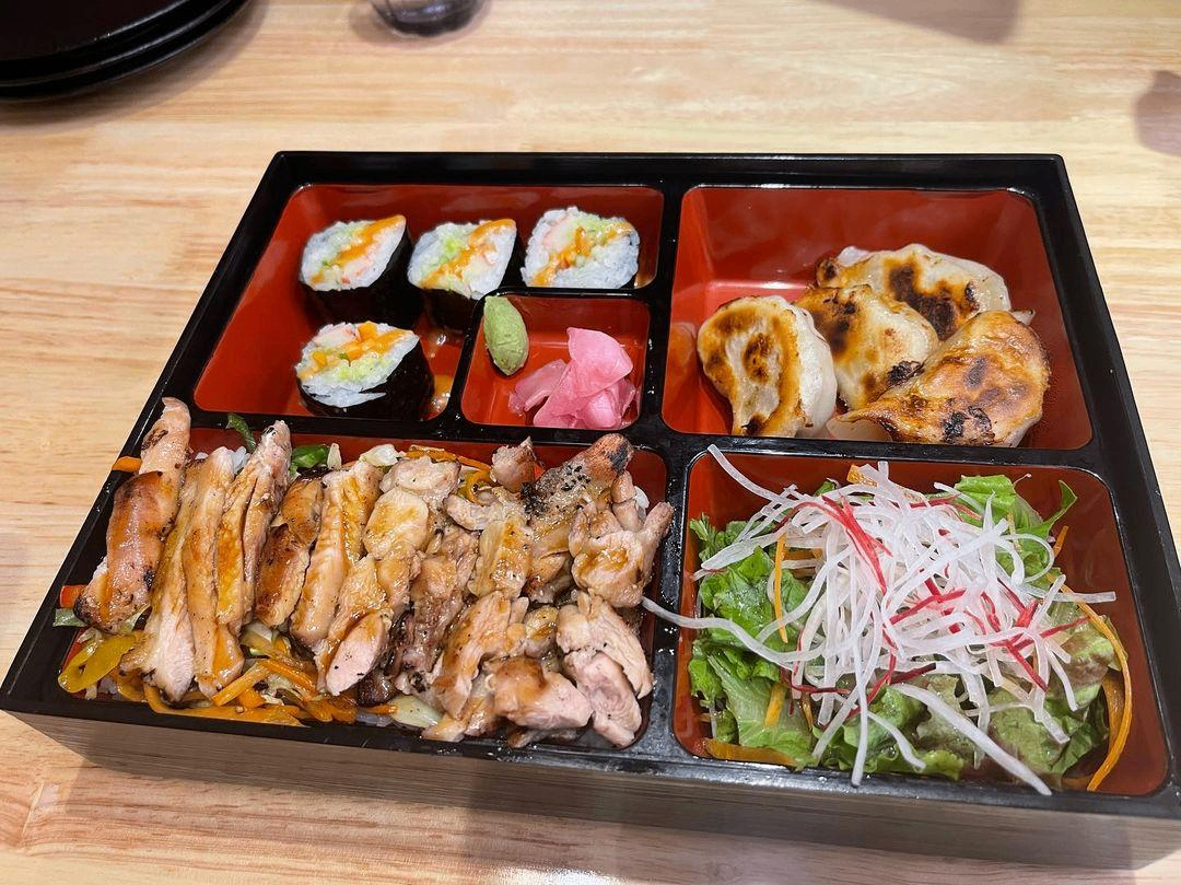 Yasumi Japanese Restaurant image 4