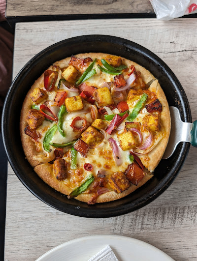 Pizza Hut Thimi image 4