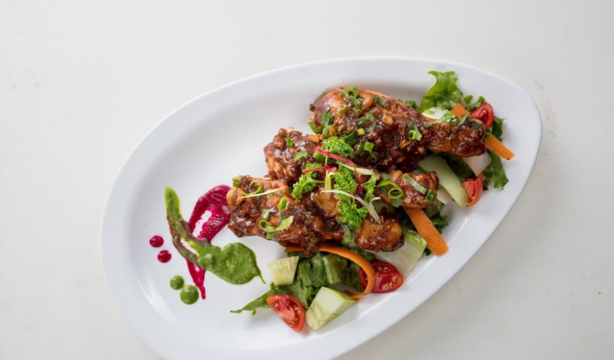 Walnut Bistro image 3