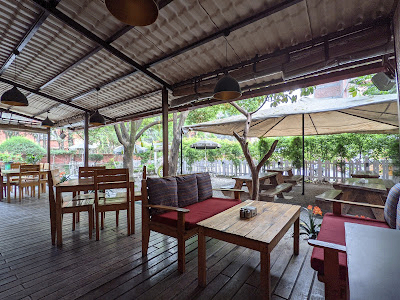 The Yard Restro image 1