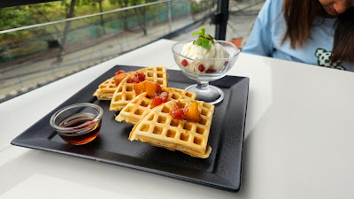 Bikers Cafe (Himalayan Java )- Naxal image 3