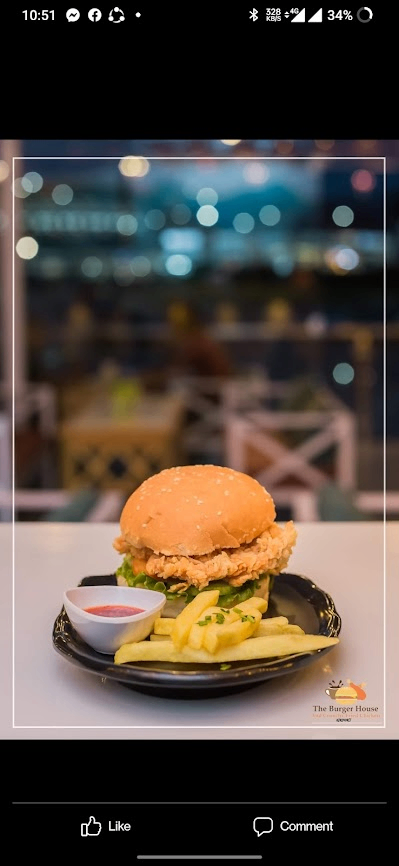 The Burger House & Crunchy Fried Chicken Airport Gate image 1