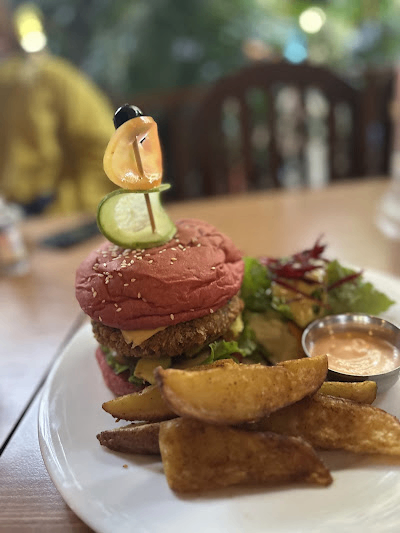 Avocado Cafe Thamel image 4